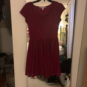Lauren Conrad Magenta colored dress
Knee length